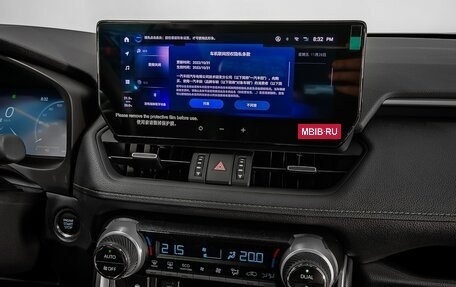 Toyota RAV4, 2025 год, 4 599 000 рублей, 14 фотография