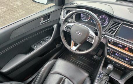 Hyundai Sonata VII, 2019 год, 2 040 000 рублей, 23 фотография