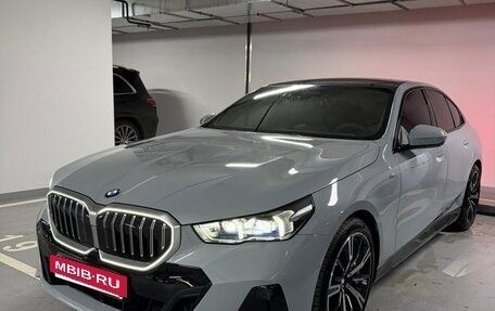 BMW 5 серия, 2024 год, 21 фотография