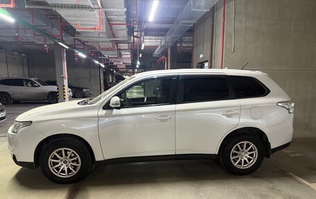 Mitsubishi Outlander III рестайлинг 3, 2012 год, 990 000 рублей, 6 фотография