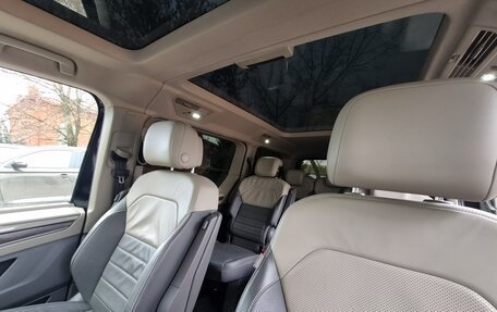 Volkswagen Multivan, 2023 год, 10 300 000 рублей, 14 фотография