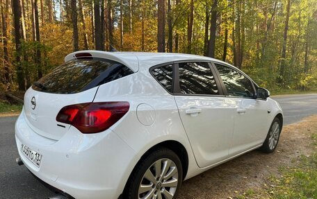 Opel Astra J, 2011 год, 400 000 рублей, 7 фотография