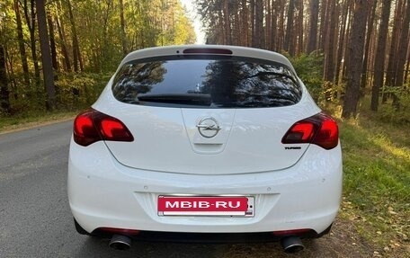 Opel Astra J, 2011 год, 400 000 рублей, 3 фотография