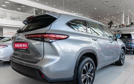 Toyota Highlander, 2024 год, 6 790 000 рублей, 4 фотография