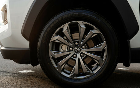 Toyota RAV4, 2025 год, 4 490 000 рублей, 12 фотография