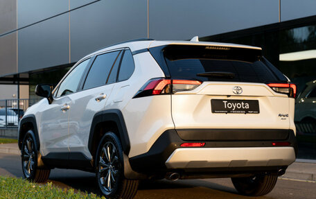 Toyota RAV4, 2025 год, 4 490 000 рублей, 16 фотография