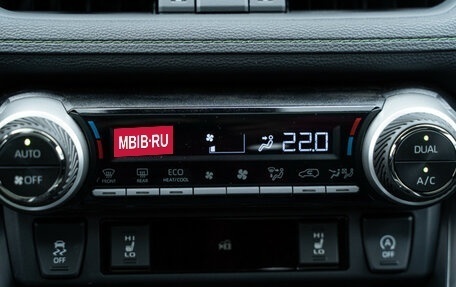 Toyota RAV4, 2025 год, 4 800 000 рублей, 40 фотография