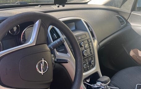 Opel Astra J, 2011 год, 650 000 рублей, 6 фотография