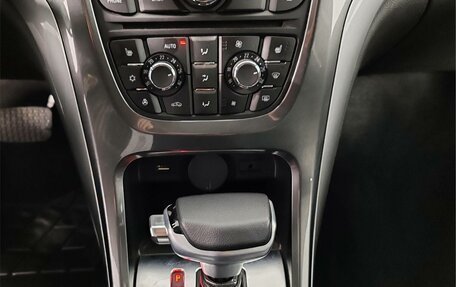 Opel Astra J, 2013 год, 799 000 рублей, 25 фотография