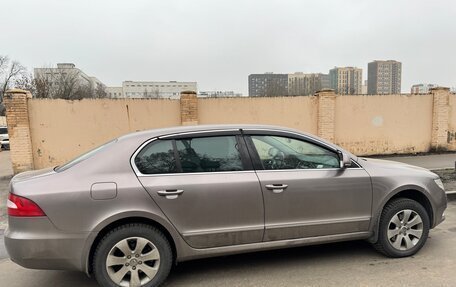 Skoda Superb III рестайлинг, 2012 год, 1 300 000 рублей, 2 фотография