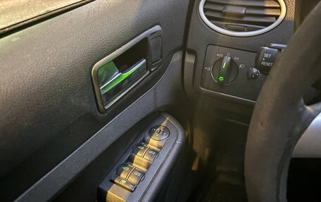 Ford Focus II рестайлинг, 2006 год, 240 000 рублей, 13 фотография