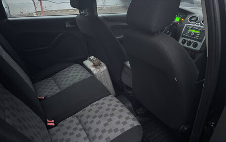 Ford Focus II рестайлинг, 2006 год, 240 000 рублей, 17 фотография