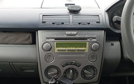 Mazda Demio III (DE), 2002 год, 170 000 рублей, 7 фотография