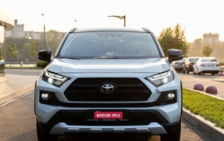 Toyota RAV4, 2025 год, 4 690 000 рублей, 15 фотография