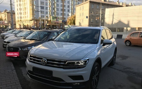 Volkswagen Tiguan II, 2017 год, 3 500 000 рублей, 4 фотография