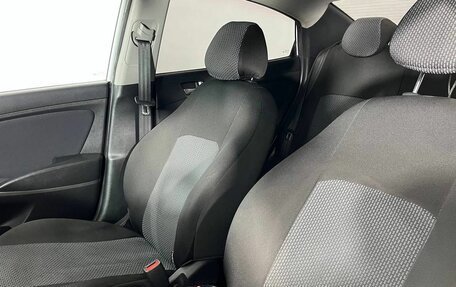 Hyundai Solaris II рестайлинг, 2014 год, 890 000 рублей, 24 фотография