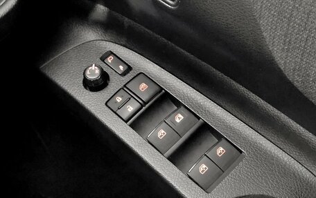 Toyota Sienta II, 2019 год, 1 370 000 рублей, 10 фотография