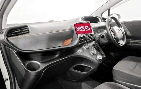 Toyota Sienta II, 2019 год, 1 370 000 рублей, 11 фотография