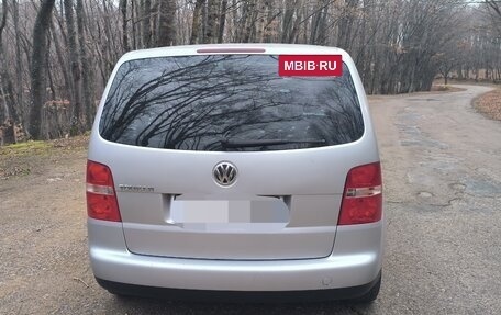 Volkswagen Touran III, 2006 год, 630 000 рублей, 2 фотография