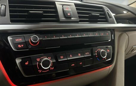 BMW 3 серия, 2017 год, 2 200 000 рублей, 16 фотография