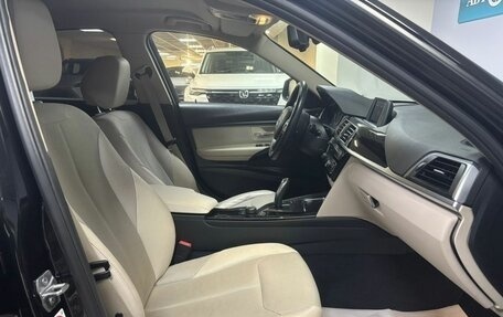 BMW 3 серия, 2017 год, 2 200 000 рублей, 10 фотография