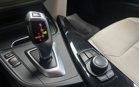 BMW 3 серия, 2017 год, 2 200 000 рублей, 17 фотография