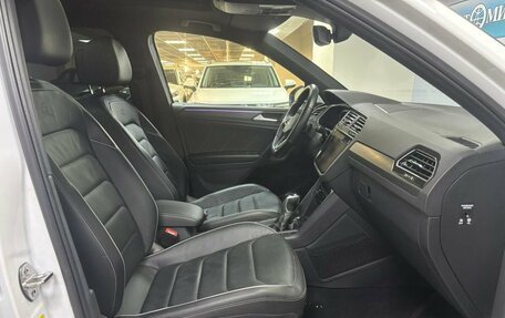 Volkswagen Tiguan II, 2021 год, 4 012 000 рублей, 10 фотография