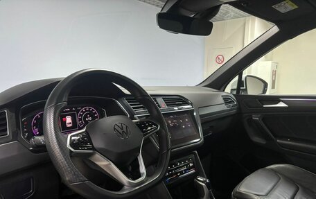 Volkswagen Tiguan II, 2021 год, 4 012 000 рублей, 25 фотография