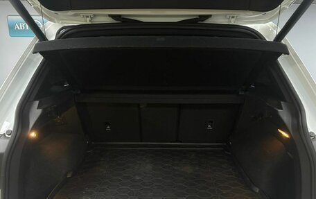 Volkswagen Tiguan II, 2021 год, 4 012 000 рублей, 13 фотография