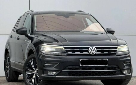 Volkswagen Tiguan II, 2018 год, 1 850 000 рублей, 3 фотография
