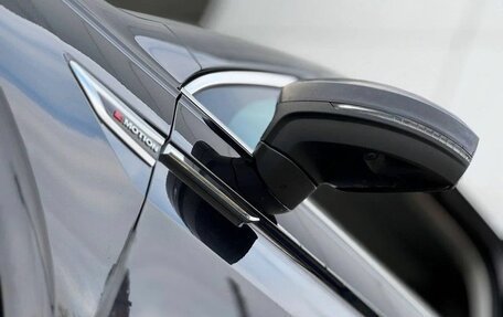 Volkswagen Tiguan II, 2018 год, 1 850 000 рублей, 5 фотография