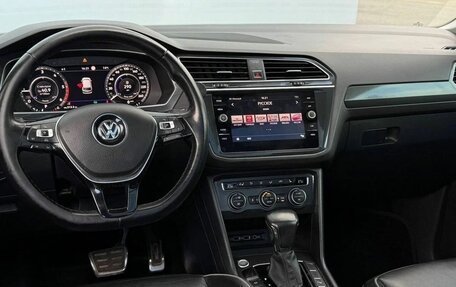 Volkswagen Tiguan II, 2018 год, 1 850 000 рублей, 7 фотография