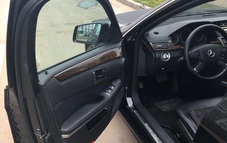 Mercedes-Benz E-Класс, 2011 год, 1 690 000 рублей, 9 фотография