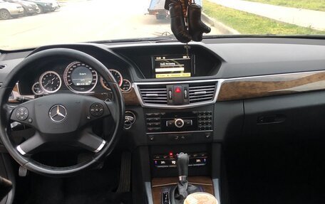 Mercedes-Benz E-Класс, 2011 год, 1 690 000 рублей, 19 фотография