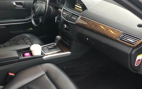 Mercedes-Benz E-Класс, 2011 год, 1 690 000 рублей, 17 фотография