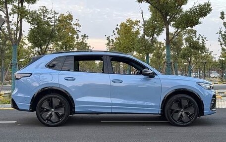 Volkswagen Tiguan, 2025 год, 4 250 032 рублей, 8 фотография