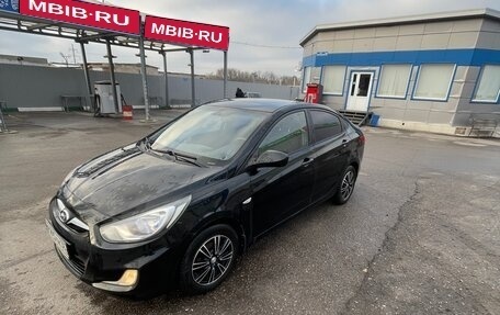Hyundai Solaris II рестайлинг, 2011 год, 980 000 рублей, 1 фотография