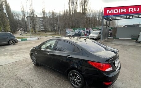 Hyundai Solaris II рестайлинг, 2011 год, 980 000 рублей, 5 фотография