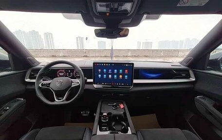 Volkswagen Teramont, 2025 год, 6 100 032 рублей, 16 фотография