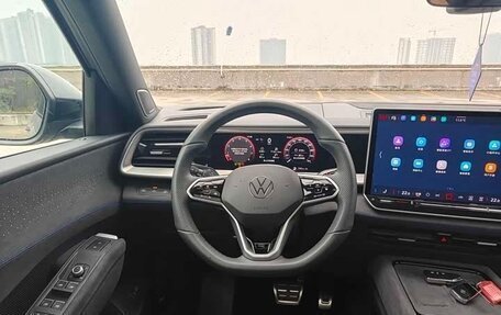 Volkswagen Teramont, 2025 год, 6 100 032 рублей, 18 фотография