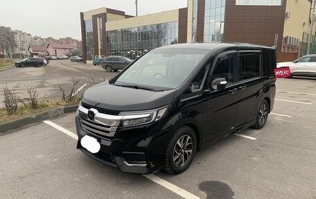 Honda Stepwgn IV, 2018 год, 2 250 000 рублей, 1 фотография