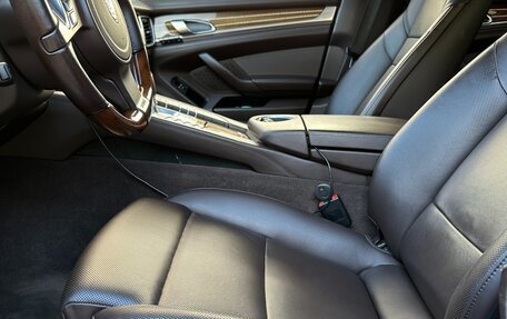 Porsche Panamera II рестайлинг, 2011 год, 2 950 000 рублей, 9 фотография