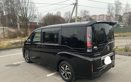Honda Stepwgn IV, 2018 год, 2 250 000 рублей, 4 фотография