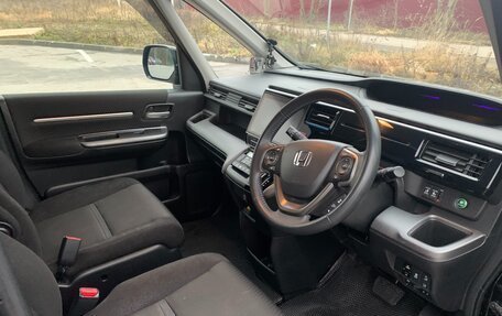 Honda Stepwgn IV, 2018 год, 2 250 000 рублей, 12 фотография