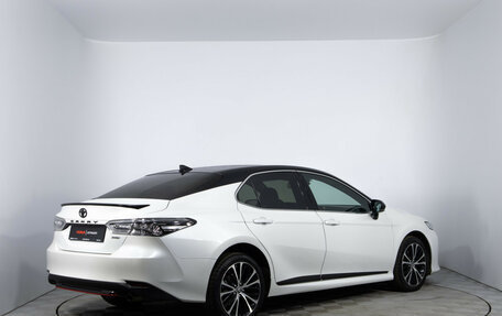 Toyota Camry, 2020 год, 3 020 000 рублей, 5 фотография