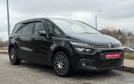 Citroen C4 Picasso II рестайлинг, 2017 год, 1 250 000 рублей, 1 фотография