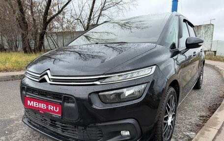 Citroen C4 Picasso II рестайлинг, 2017 год, 1 250 000 рублей, 7 фотография