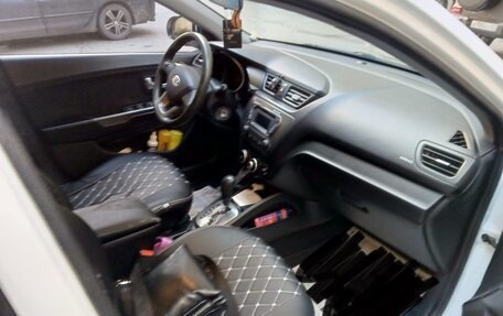 KIA Rio III рестайлинг, 2012 год, 850 000 рублей, 5 фотография