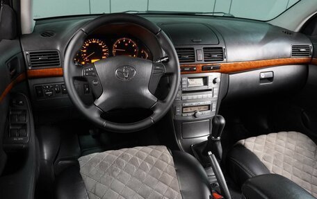 Toyota Avensis III рестайлинг, 2008 год, 1 060 000 рублей, 6 фотография
