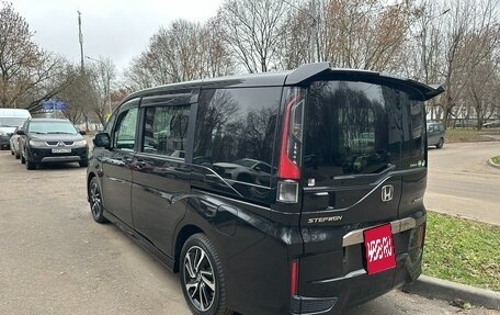Honda Stepwgn IV, 2017 год, 2 200 000 рублей, 7 фотография